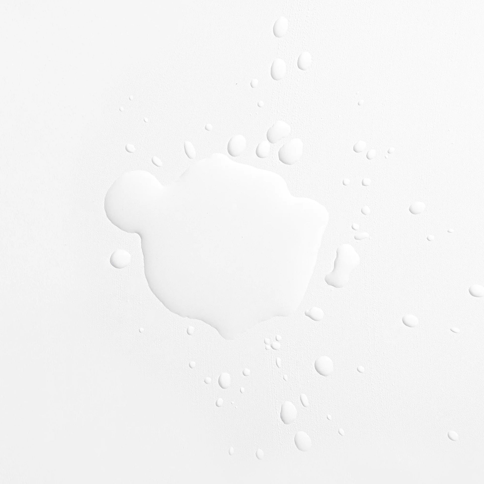 AlumierMD Bright & Clear Solution image 1