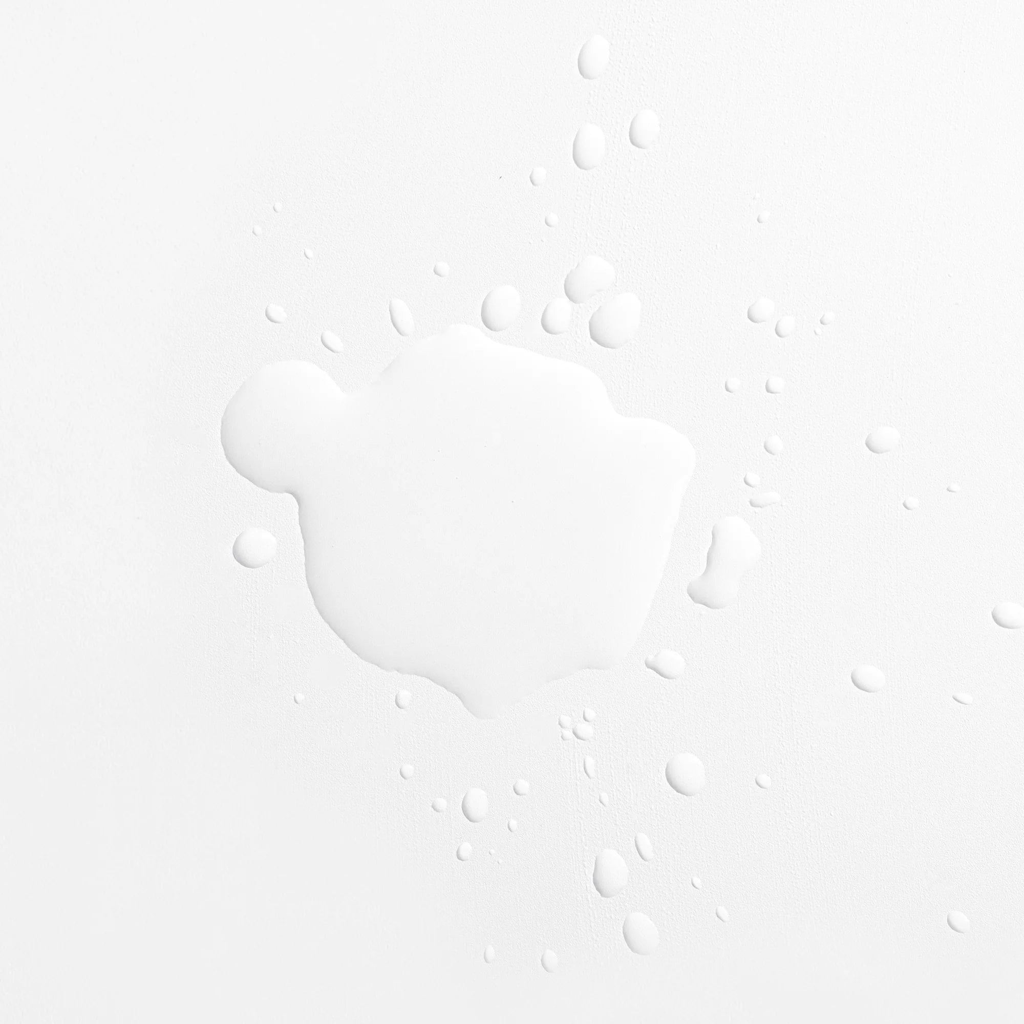 AlumierMD Bright & Clear Solution image 1